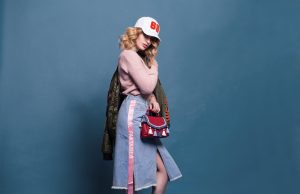 Tarzınızı Tamamlayan Üçlü: Regular Pantolon, Ceket ve Paraşüt Pantolon Kombinleri voidtr.com5